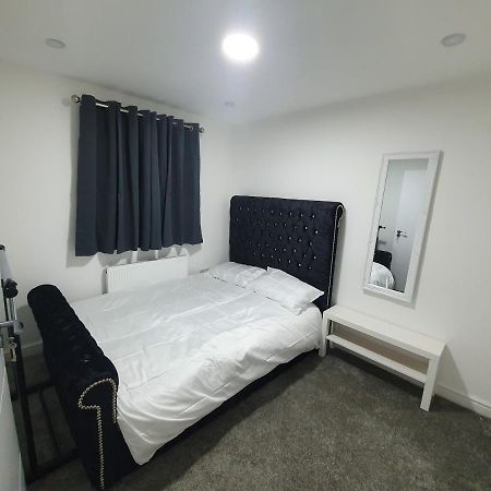 Beautiful Rooms Shaw St And Pine St Bury  Buitenkant foto