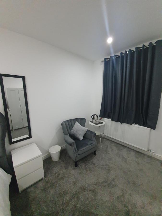 Beautiful Rooms Shaw St And Pine St Bury  Buitenkant foto