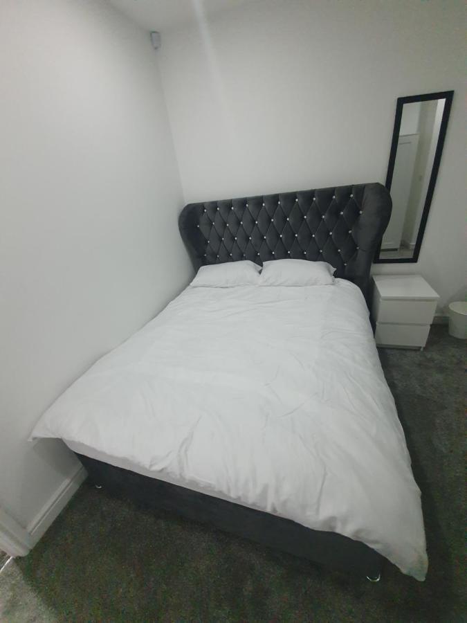 Beautiful Rooms Shaw St And Pine St Bury  Buitenkant foto