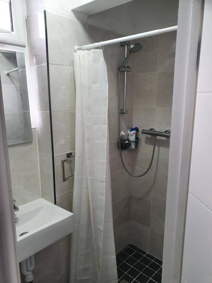 Beautiful Rooms Shaw St And Pine St Bury  Buitenkant foto