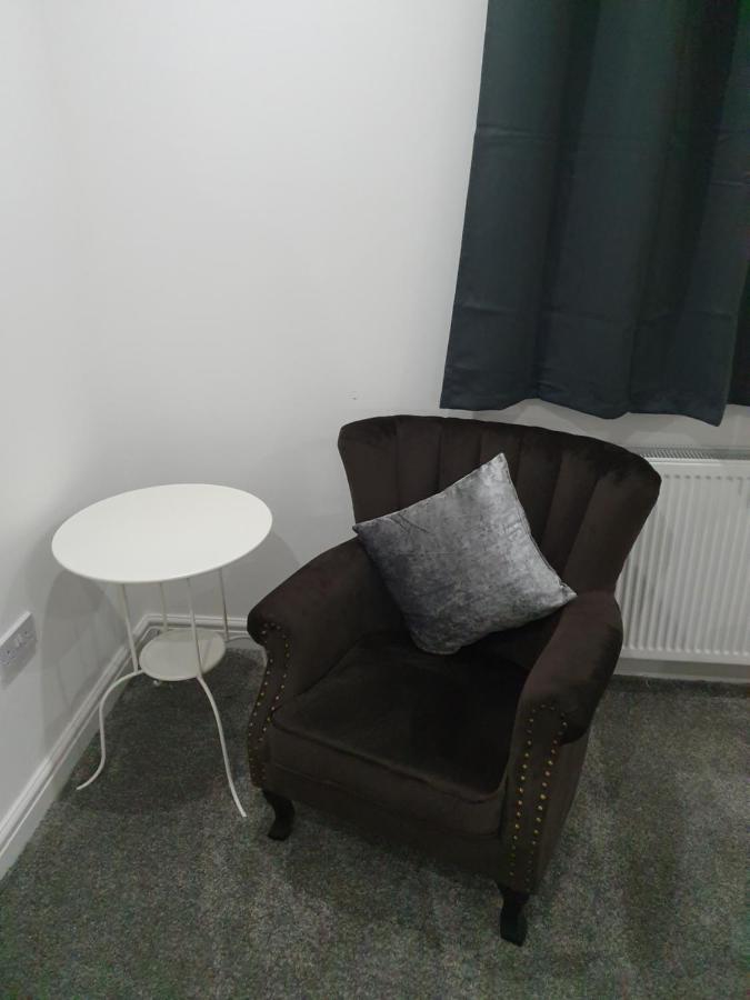 Beautiful Rooms Shaw St And Pine St Bury  Buitenkant foto